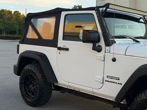 Used 2015 Jeep Wrangler Sport AWD/4WD image 50
