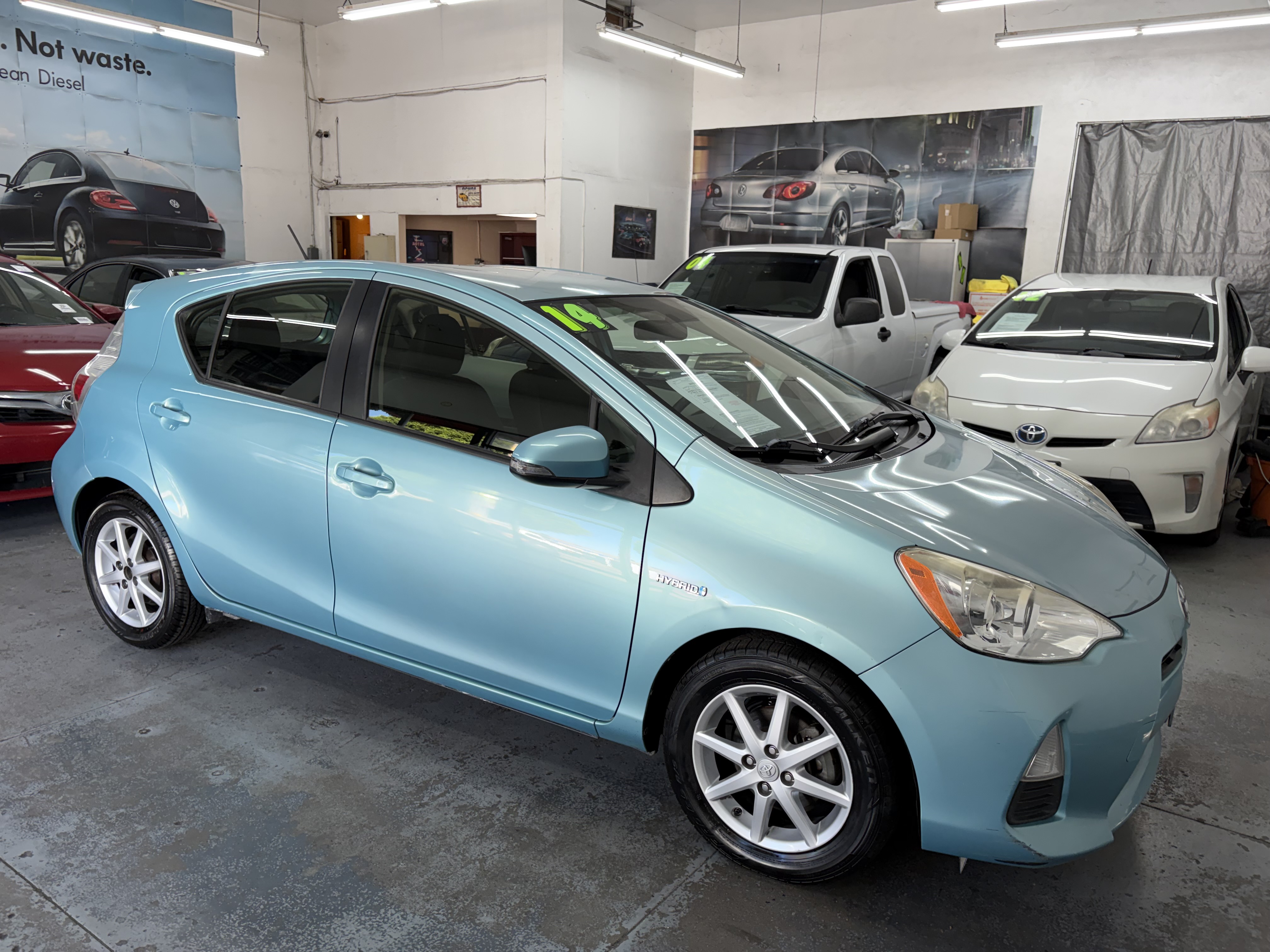 Used 2014 Toyota Prius C Three FWD image 10