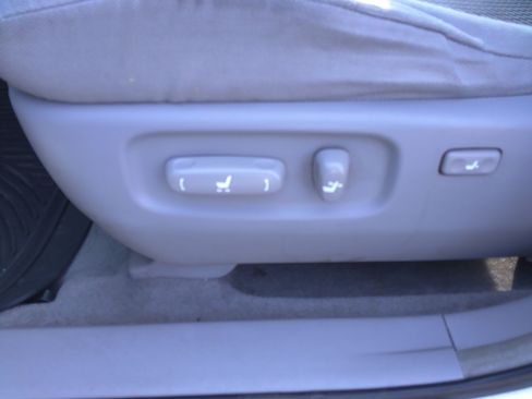 Used 2004 Toyota Highlander image 29