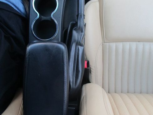 Used 2004 Ford Thunderbird Deluxe RWD image 37