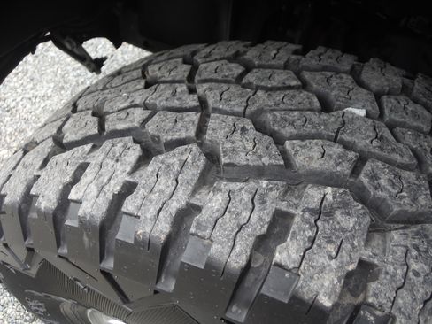 Used 2012 Chevrolet Colorado LT image 18