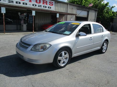 Used 2006 Chevrolet Cobalt LT Sedan FWD image 2