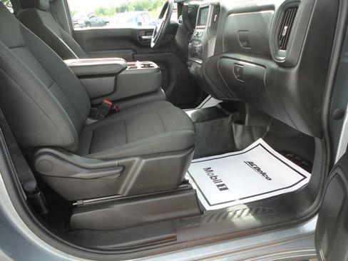 Used 2024 Chevrolet Silverado 2500 W/T image 22