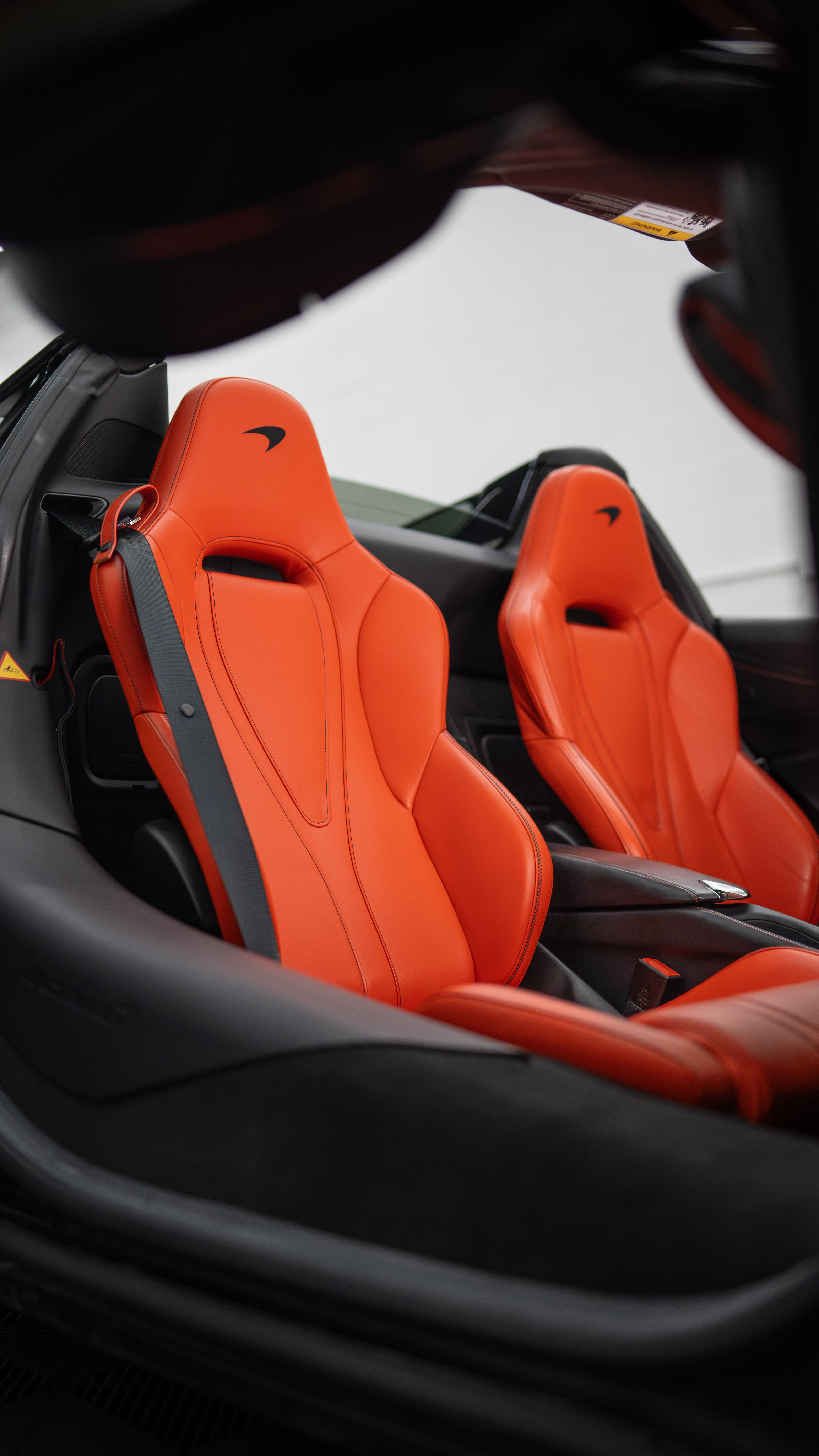 Used 2020 McLaren 720S Spider RWD image 30
