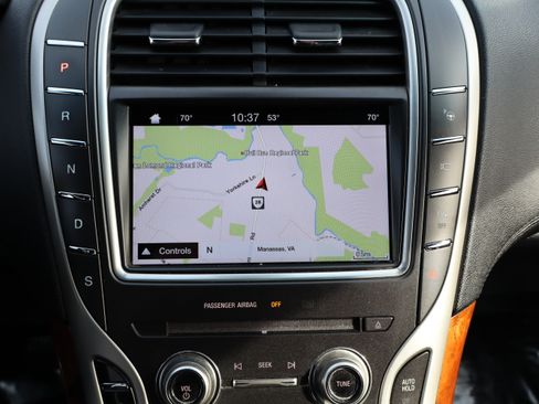 Used 2016 Lincoln MKX Reserve image 21