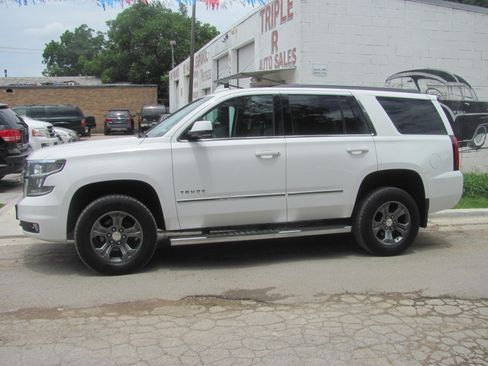 Used 2016 Chevrolet Tahoe 4WD LT image 1