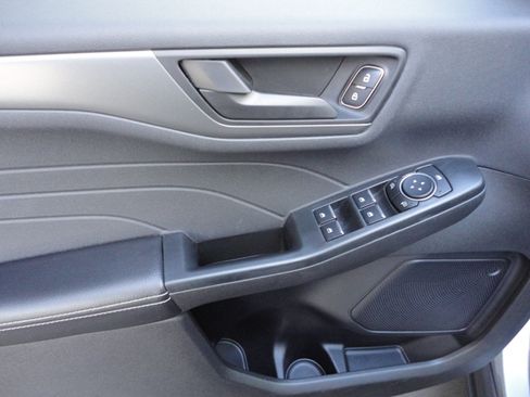 Used 2023 Ford Escape AWD Active image 16