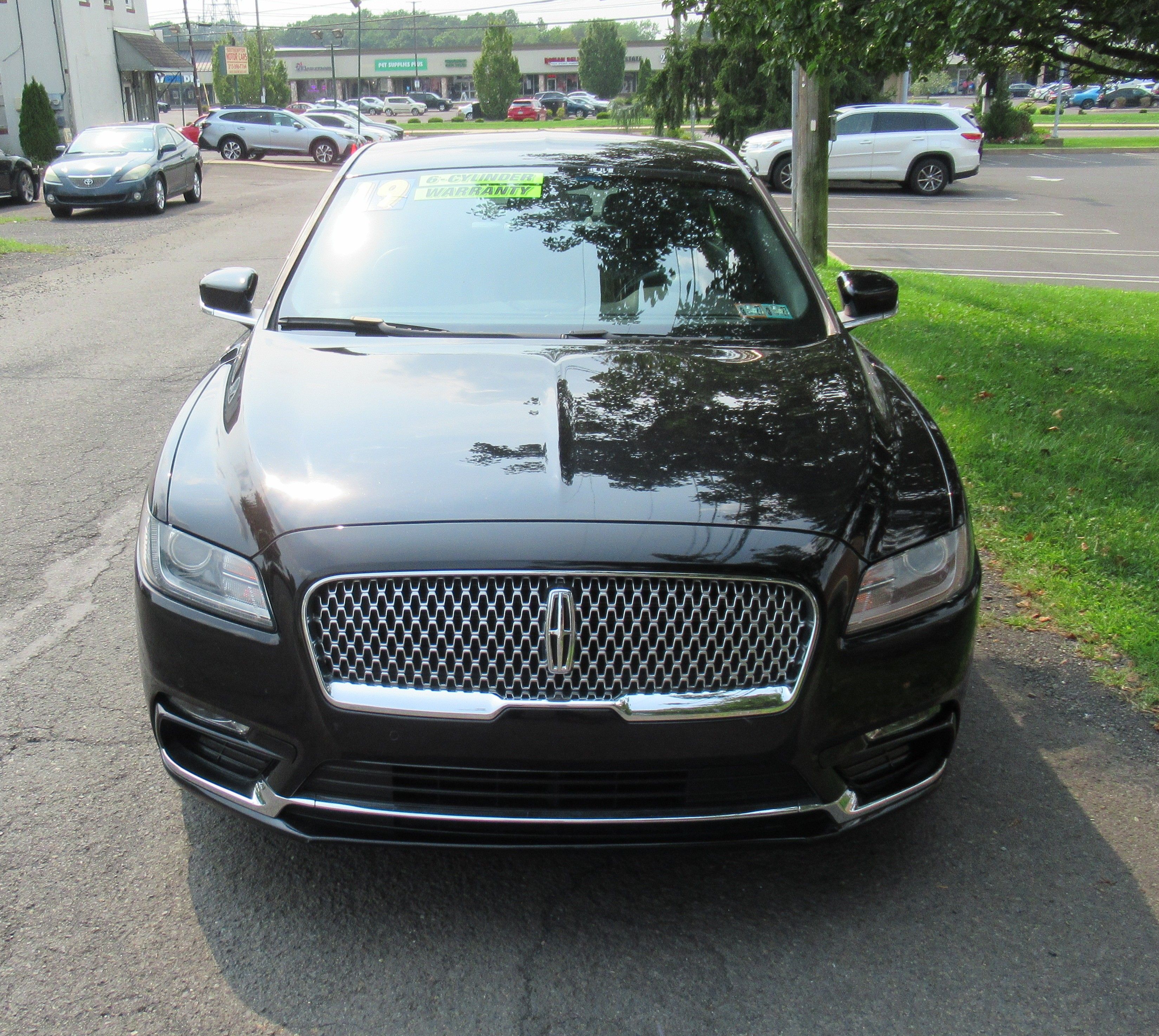 Used 2019 Lincoln Continental AWD Select image 3