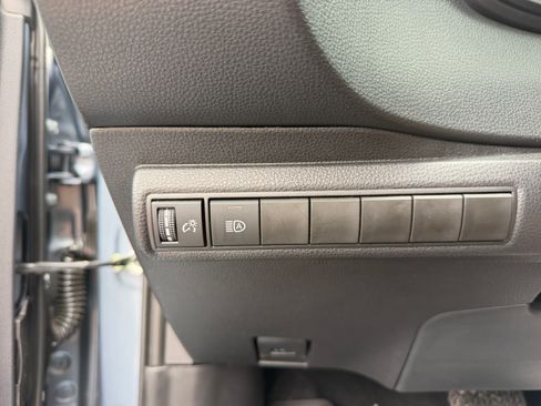 Used 2026 Toyota Corolla LE Sedan FWD image 6