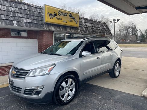 Used 2015 Chevrolet Traverse LTZ image 1