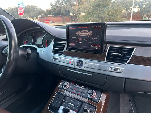 Used 2014 Audi A8 3.0T image 34
