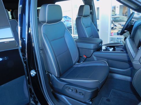 Used 2025 Chevrolet Tahoe Premier image 28