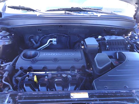 Used 2012 Hyundai Santa Fe GLS image 35