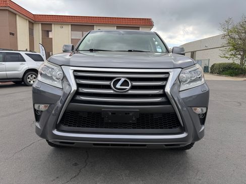 Used 2016 Lexus GX 460 image 8