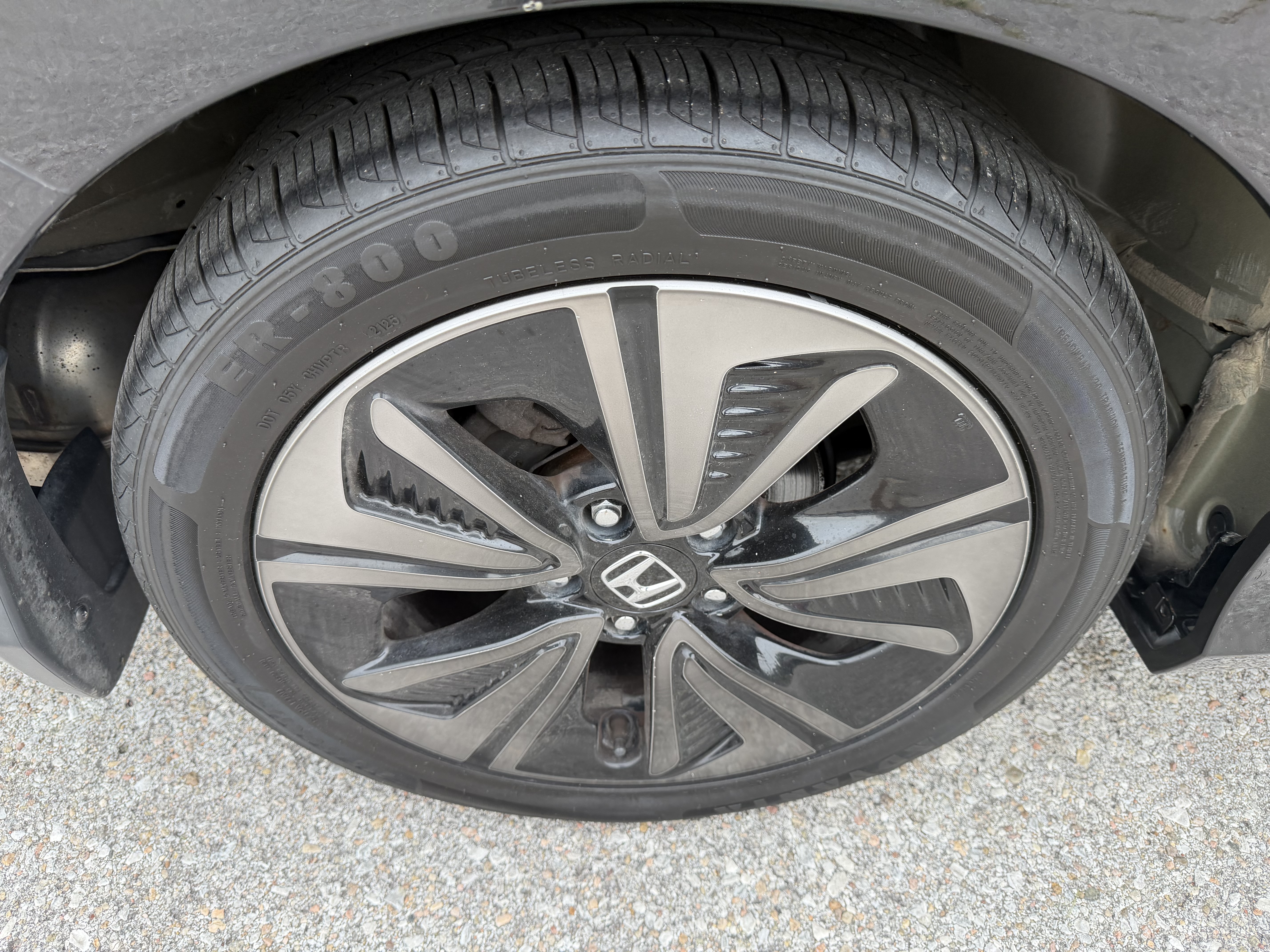 Used 2018 Honda Civic EX Hatchback image 8