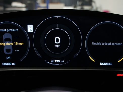 Used 2020 Porsche Taycan Turbo image 42