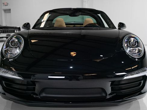 Used 2015 Porsche 911 Targa 4S image 5