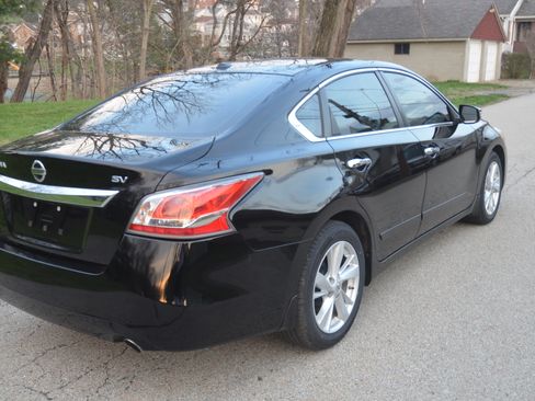 Used 2015 Nissan Altima 2.5 SV image 5