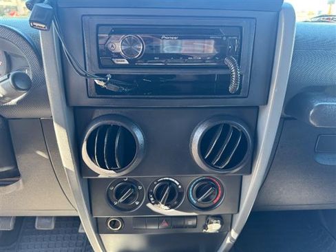 Used 2007 Jeep Wrangler X image 13