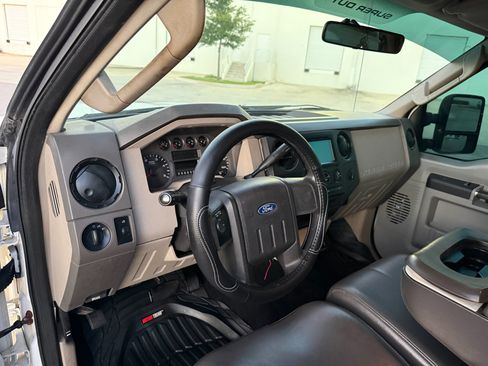 Used 2009 Ford F250 XL image 71