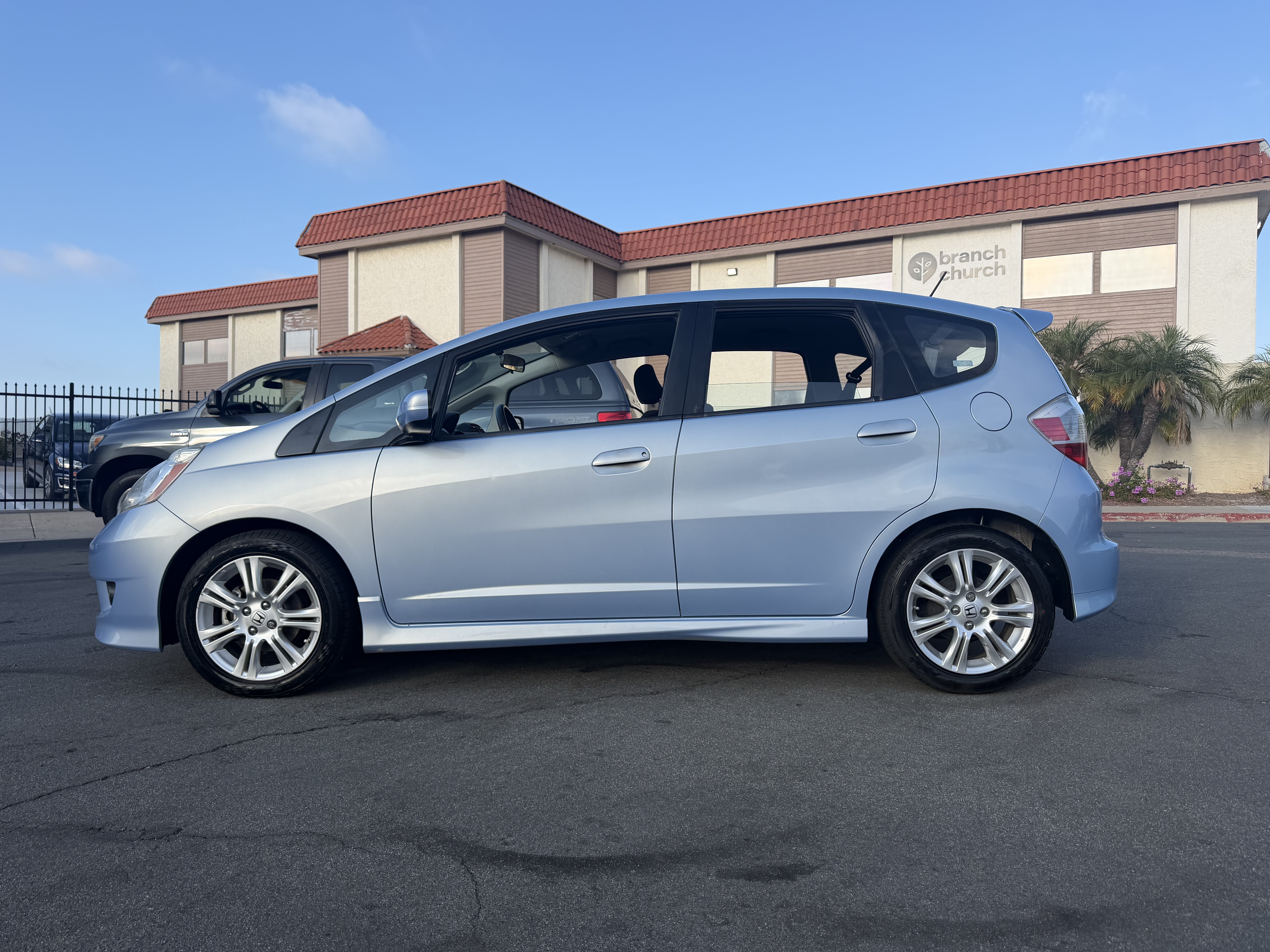 Used 2009 Honda Fit Sport image 4