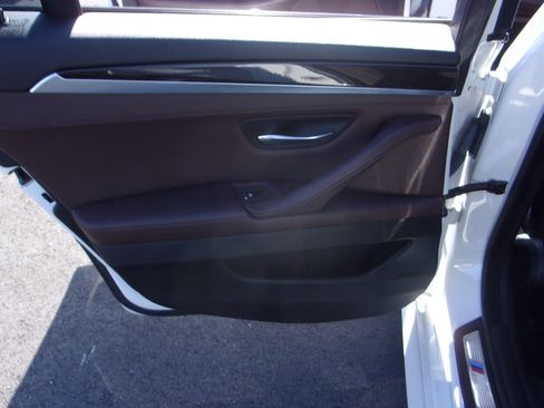 Used 2015 BMW 535i xDrive xDrive w/ M Sport Package image 33