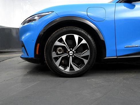 Used 2022 Ford Mustang Mach-E Premium image 11