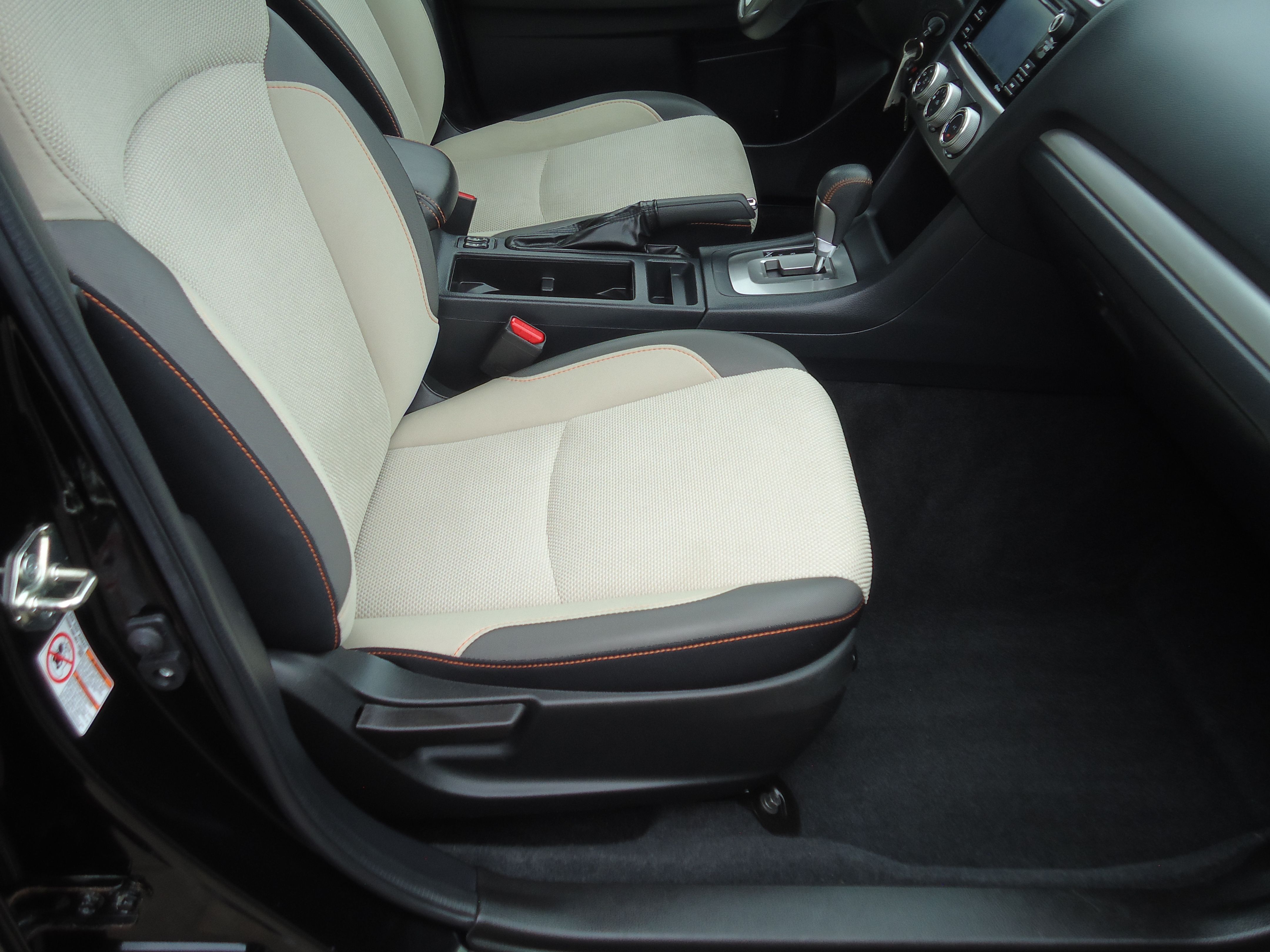 Used 2017 Subaru Crosstrek 2.0i Premium AWD/4WD image 9