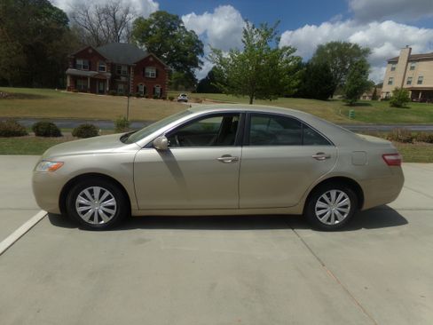 Used 2007 Toyota Camry CE image 2