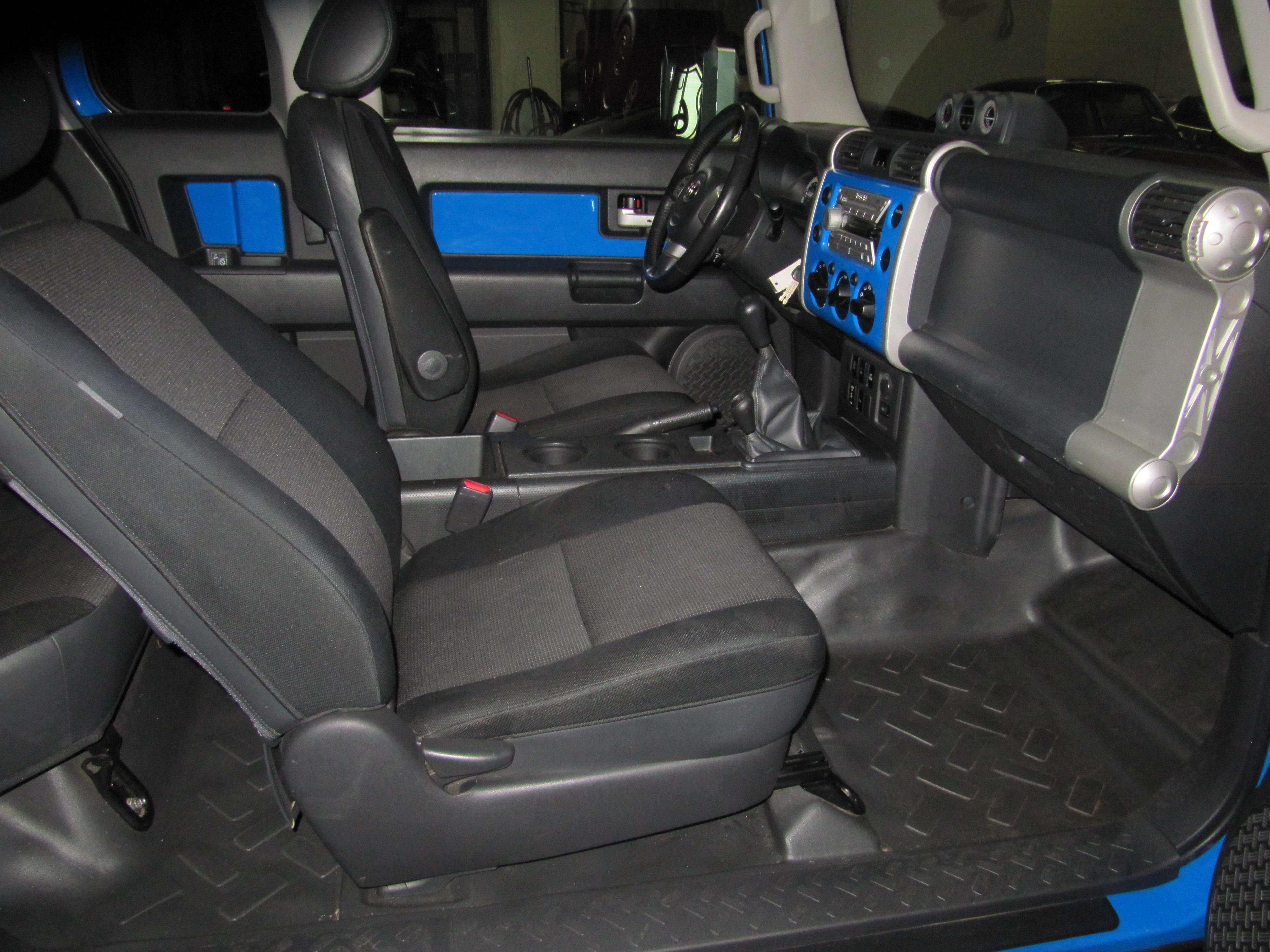 Used 2007 Toyota FJ Cruiser AWD/4WD image 24
