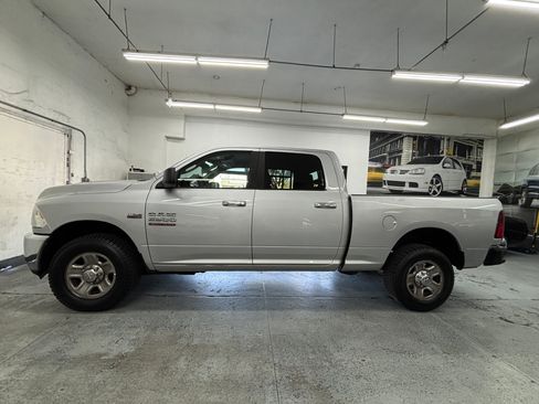 Used 2016 RAM 2500 SLT image 7