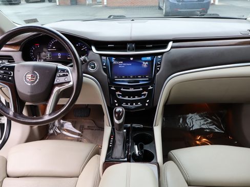 Used 2014 Cadillac XTS Luxury image 16