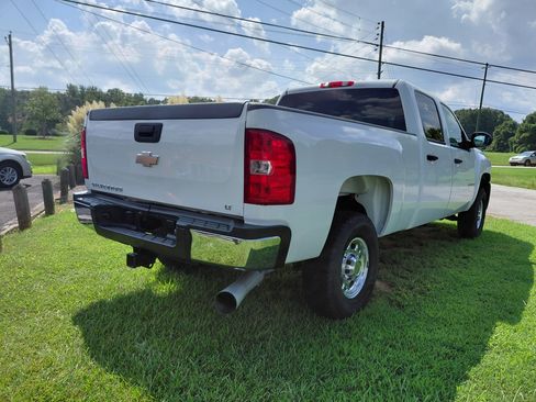 Used 2007 Chevrolet Silverado 2500 LT image 3