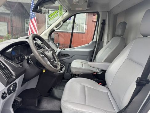Used 2018 Ford Transit 350 RWD image 7