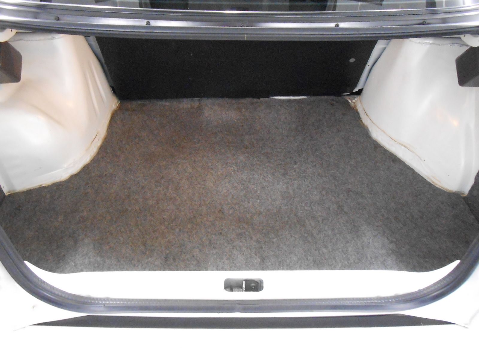 Used 1991 Nissan Sentra XE FWD image 15
