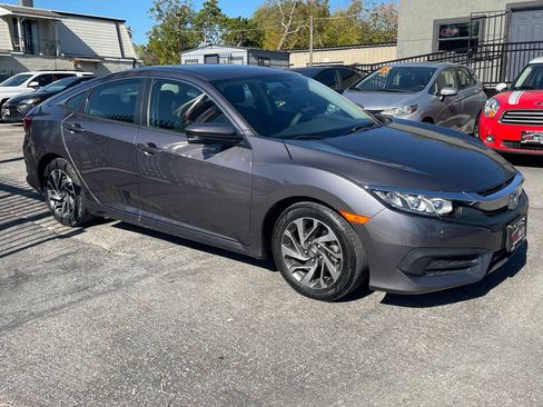 Used 2017 Honda Civic EX image 7