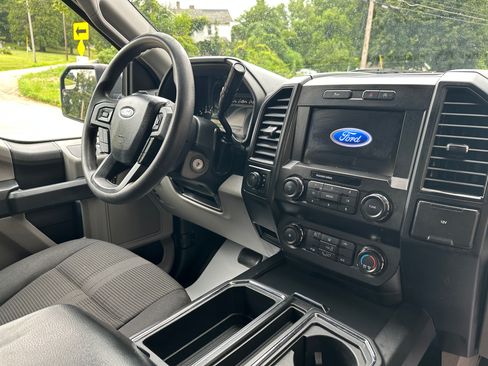 Used 2019 Ford F150 4x4 SuperCrew image 13