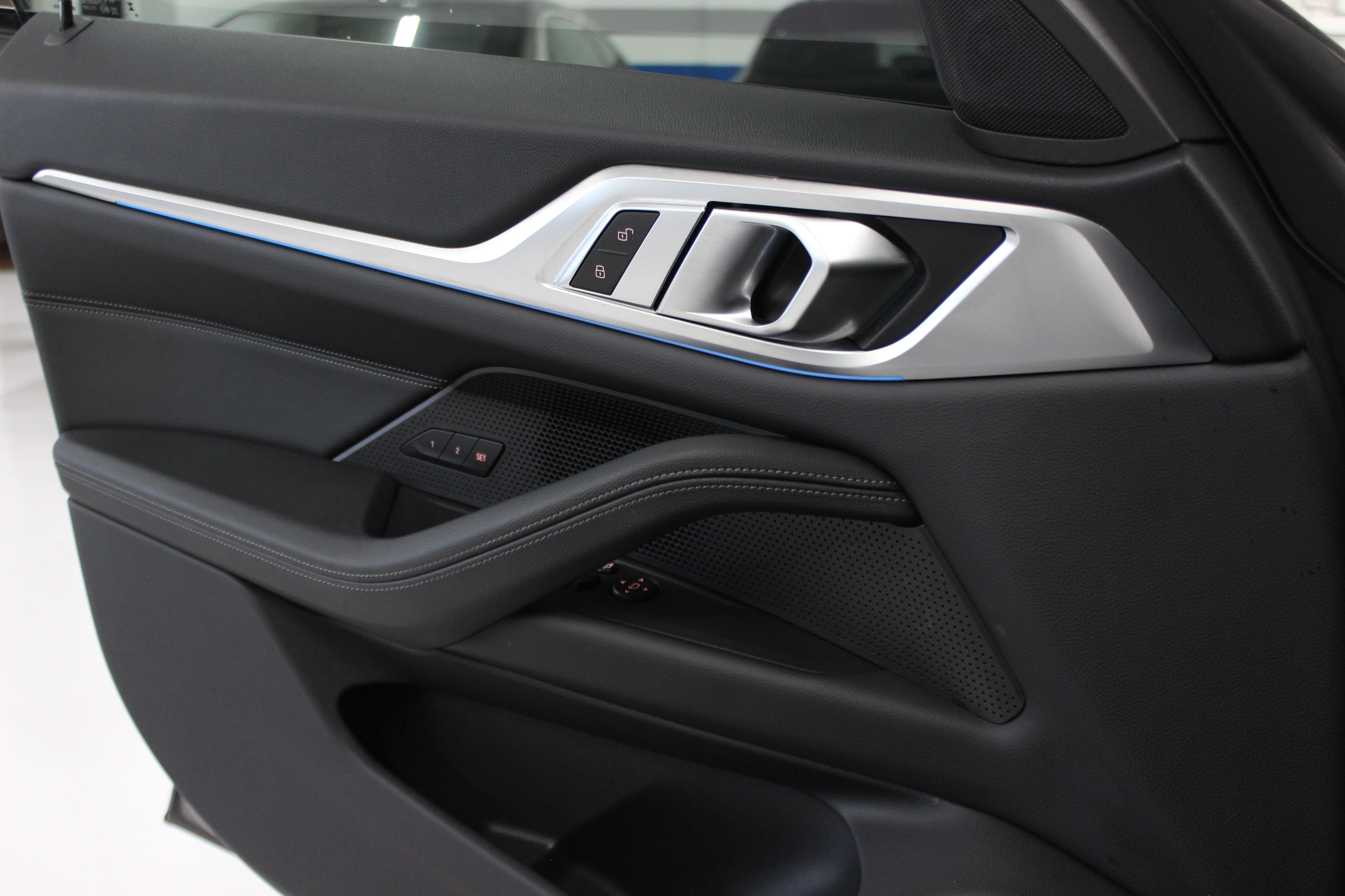 Used 2025 BMW i4 eDrive40 RWD image 27