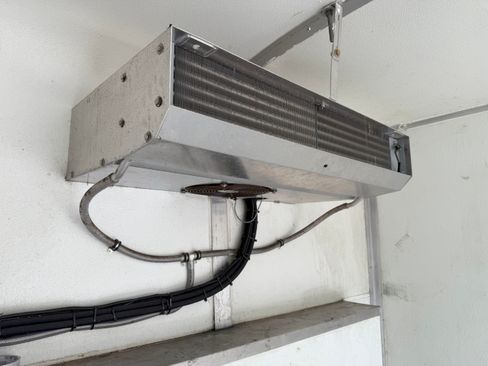 Used 2015 Ford E-350 and Econoline 350 image 10