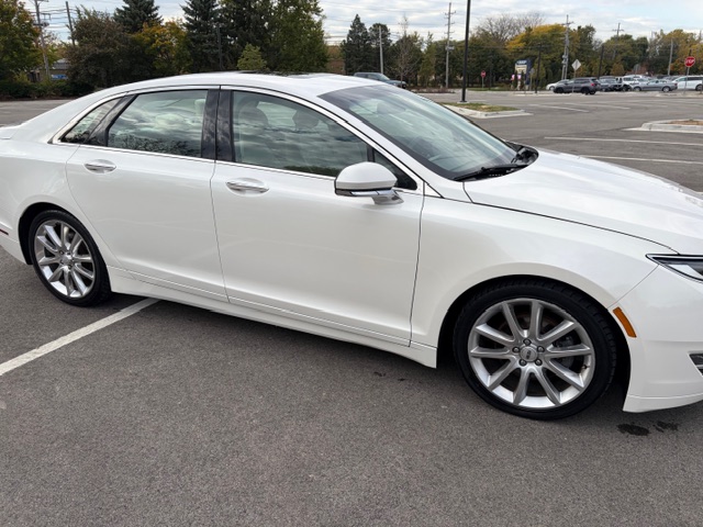 Used 2015 Lincoln MKZ AWD image 5
