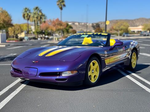 Used 1998 Chevrolet Corvette image 2