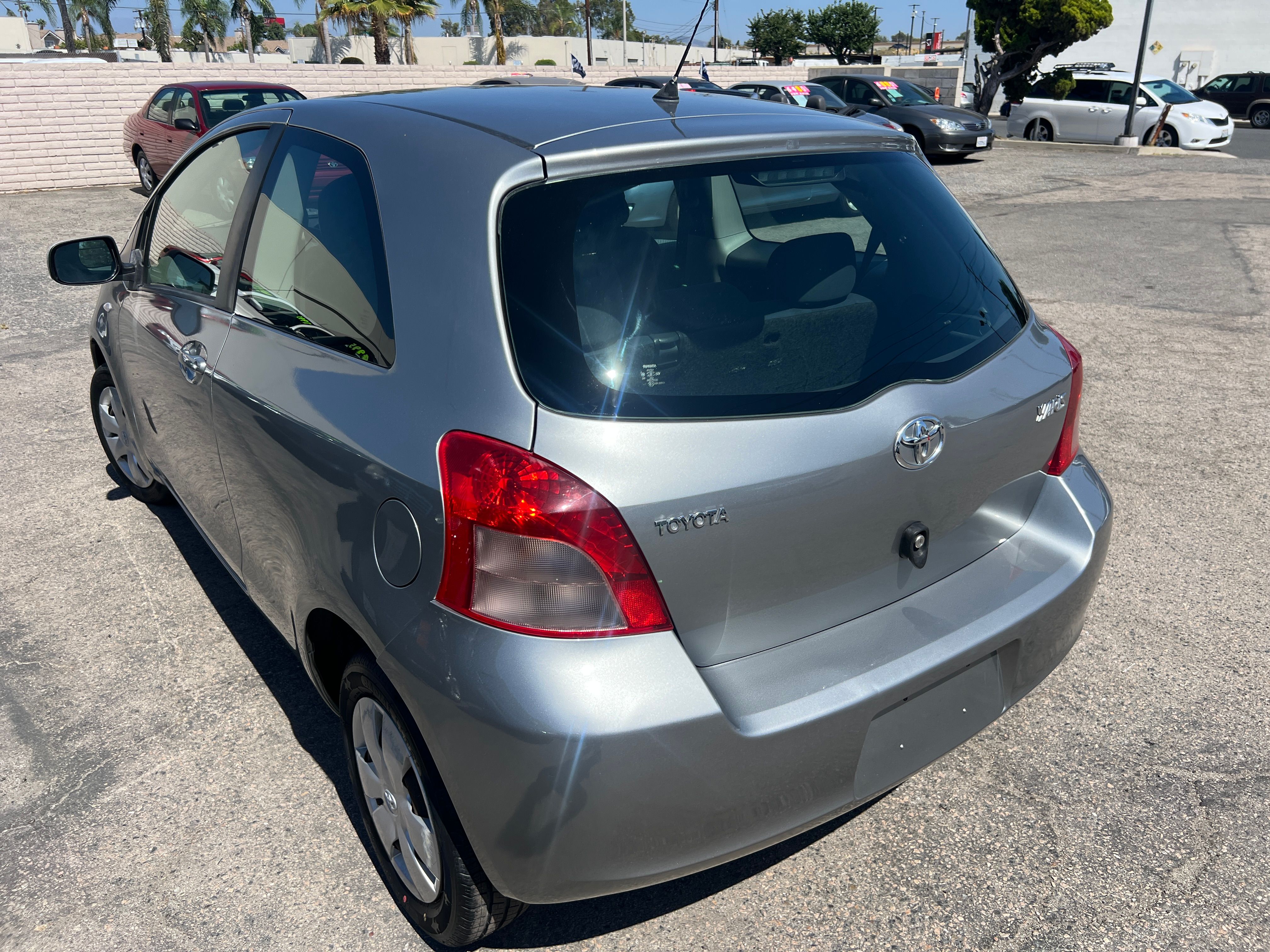 Used 2008 Toyota Yaris 2-Door Hatchback FWD image 11