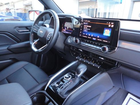 Used 2023 Chevrolet Colorado LT image 25