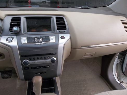 Used 2011 Nissan Murano S image 11