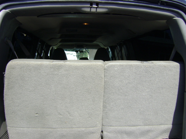 Used 2015 Chevrolet Express 3500 LS Extended Passenger RWD image 8