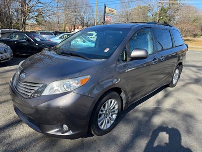 Used 2017 Toyota Sienna XLE Premium