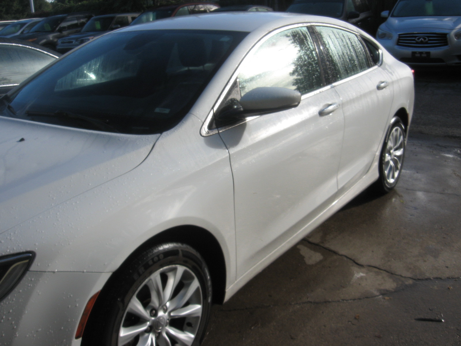 Used 2015 Chrysler 200 C FWD image 1