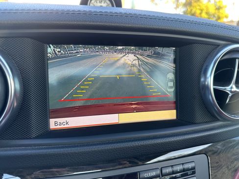 Used 2013 Mercedes-Benz SL 550 image 27