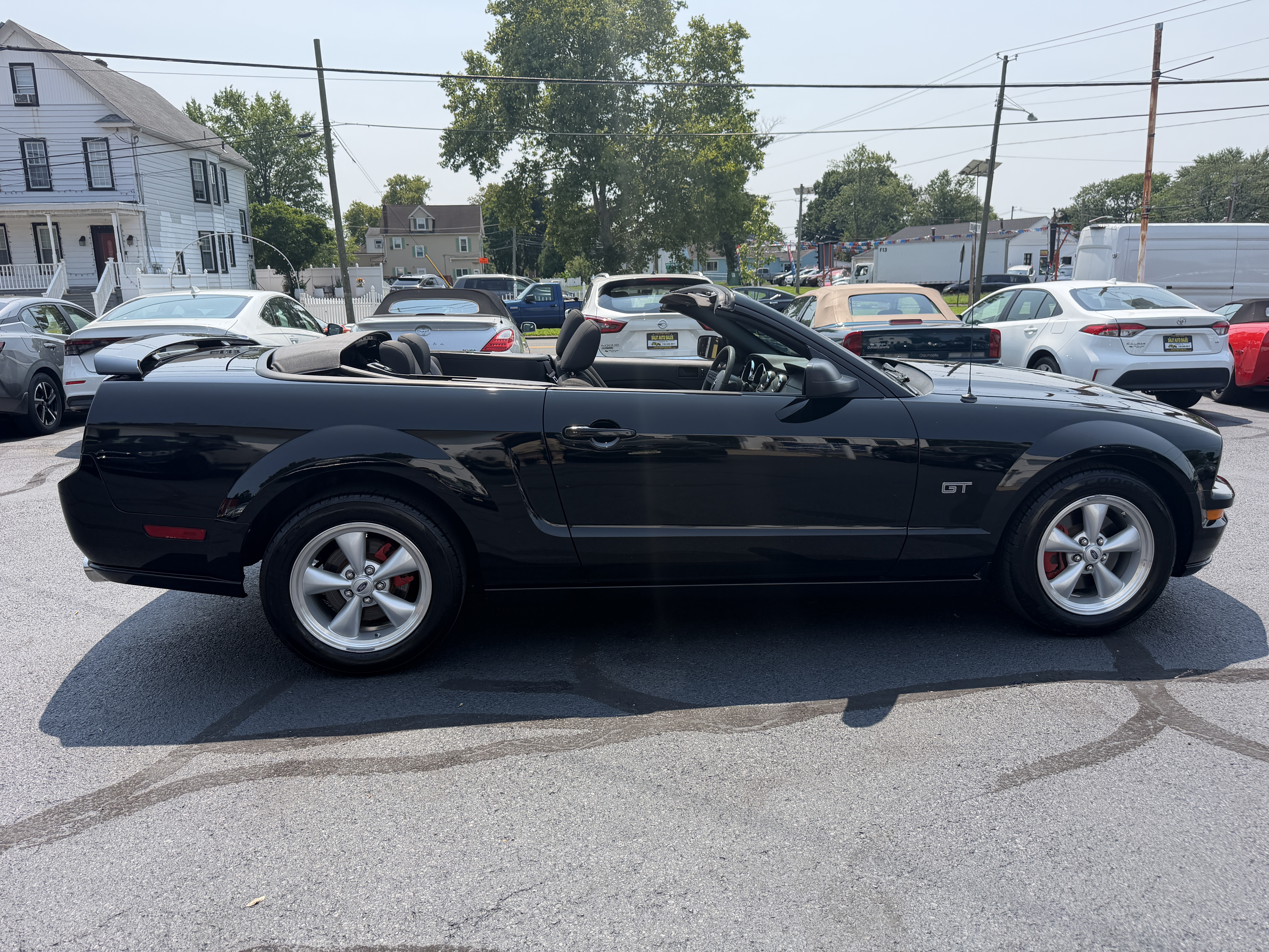 Used 2007 Ford Mustang GT Convertible RWD image 23