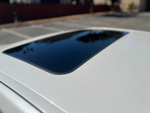 Used 2014 Mercedes-Benz E 350 Sport image 27